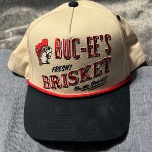 Buc-ee's BrisketTan and Black Cap